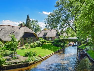 The town of Giethoorn with its canals
