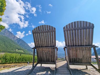 Trautmannsdorf throne chair