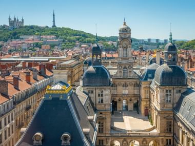 Blick auf Notre Dame de Fourviere von Lyon