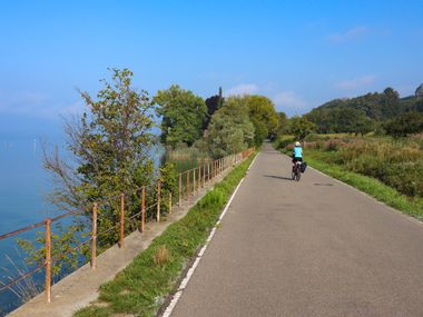 Cycle path at Lake Constance