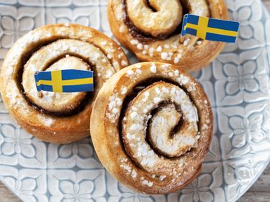 Typical pastry in Sweden: Cinnamon bun Kanelbullar