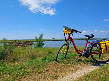 Bicycle at a cycle path