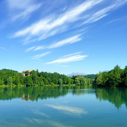 spiegelnder See