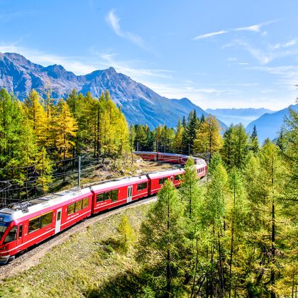 Rhätische Bahn in den Schweizer Alpen