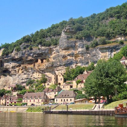 La Roque-Gageac on the banks of the Dordogne