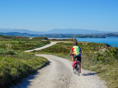 Coastal Route Bicyclists