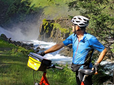 Radfahrer vor Krimmler Wasserfälle