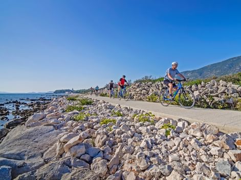 Radfahrer in Nerezina