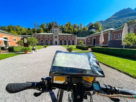Alte Saline mit Rad in Bad Reichenhall