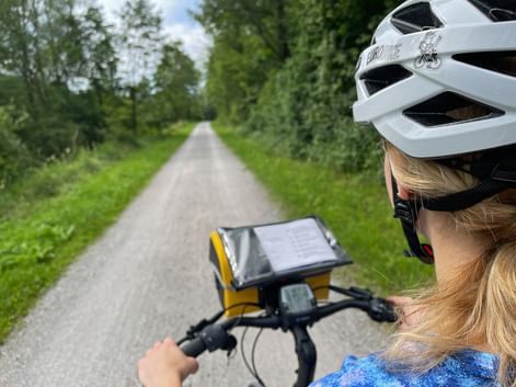 Radfahrer am Radweg