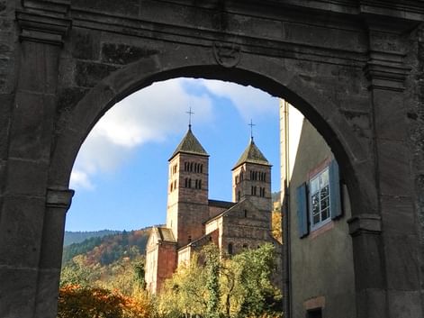 Blick auf die Abtei in Murbach