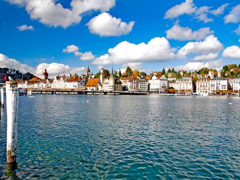 Wunderschoener See bei Luzern