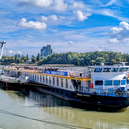 MS Prinzessin Katharina exterior view