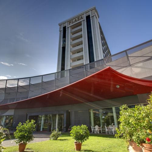 Aussenansicht Hotel Plaza