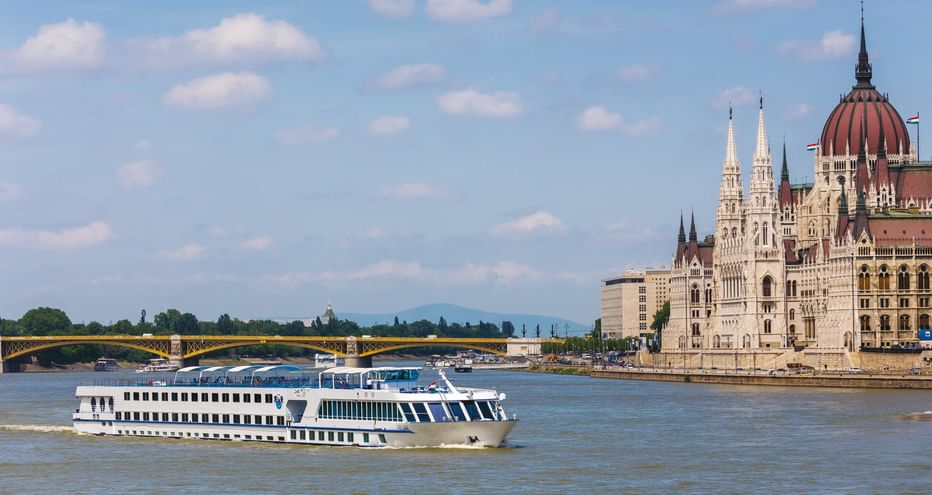The MS Manon in front of the Parliament building in Budapest
