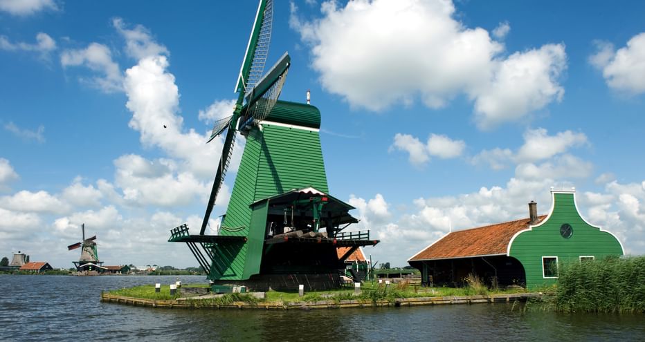 Windmühlen im Freilichtmuseum in Zaandam