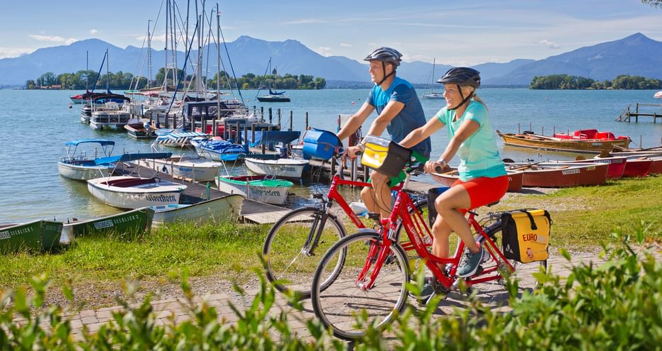 Radfahrer in Gstadt am Chiemsee