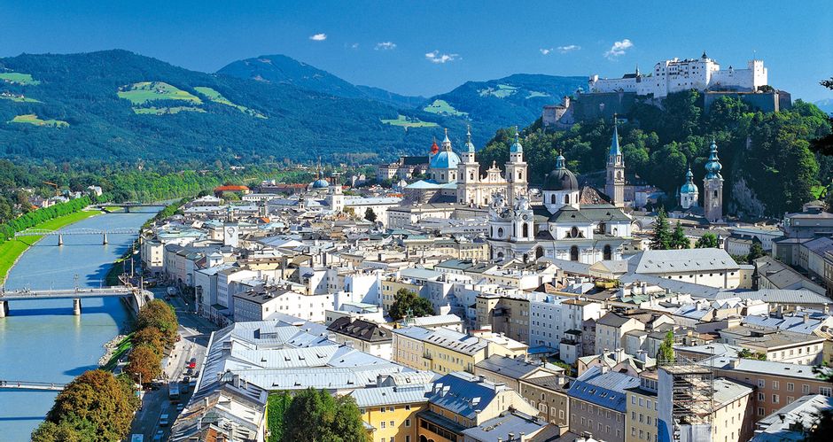 Blick auf die Stadt Salzburg mit der Festung Hohensalzburg